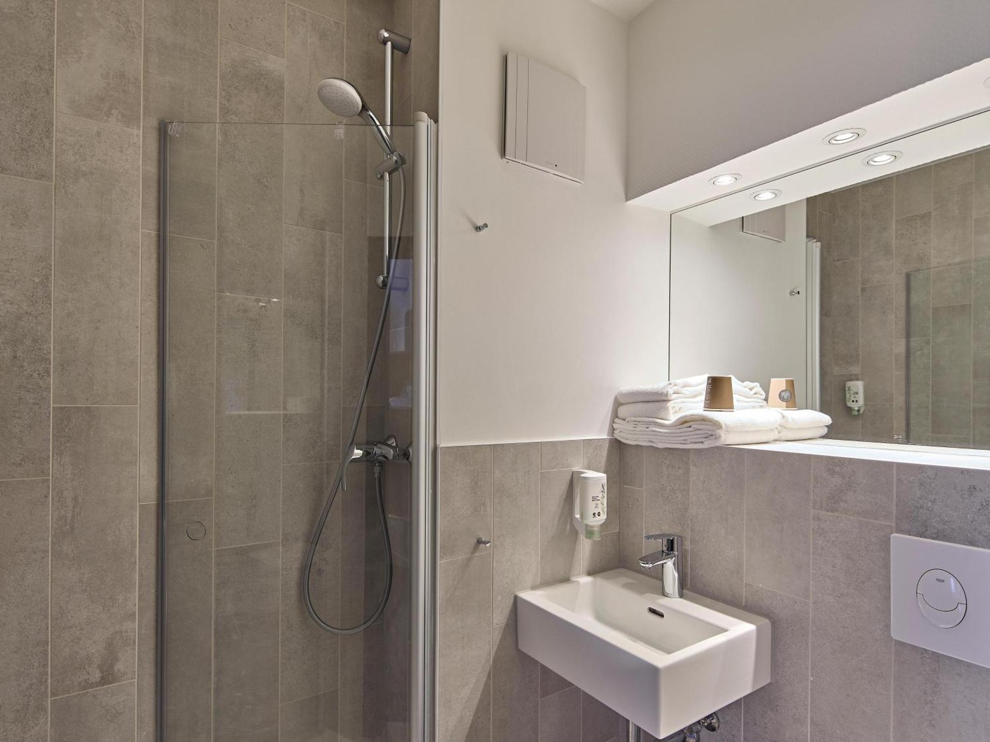 B&B Hotel Koeln-Airport Екстер'єр фото